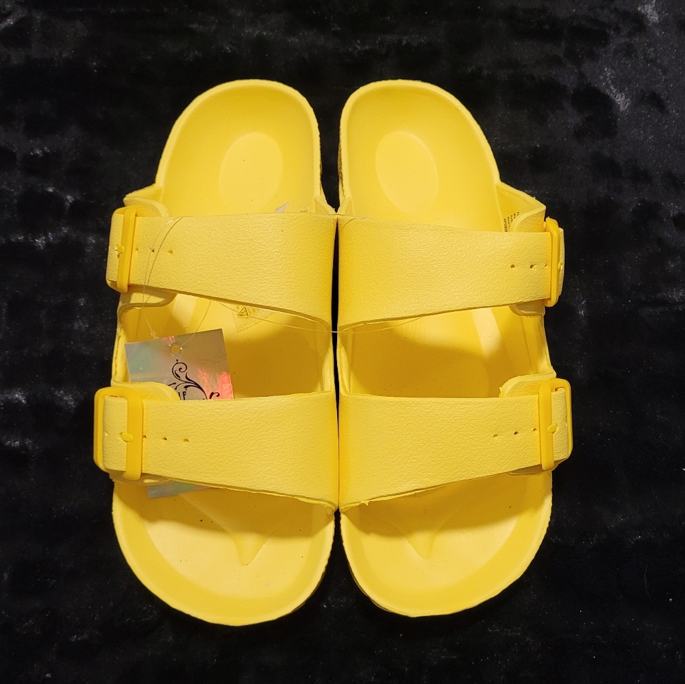 Yellow Sole Mates 2 Buckle Sandals Size 9
